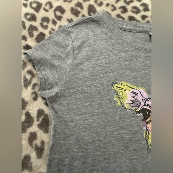 Abercrombie Kids Giraffe Graphic Tee in Gray Size Medium Girls - Picture 7 of 17